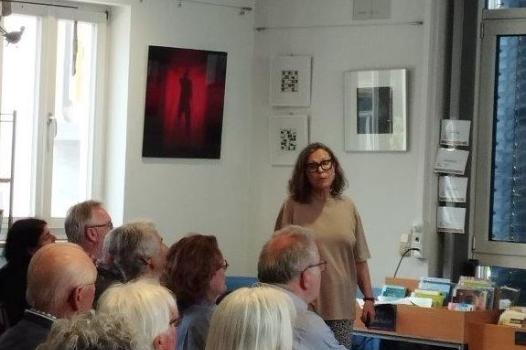 Frau Dr. Margit Fuchs