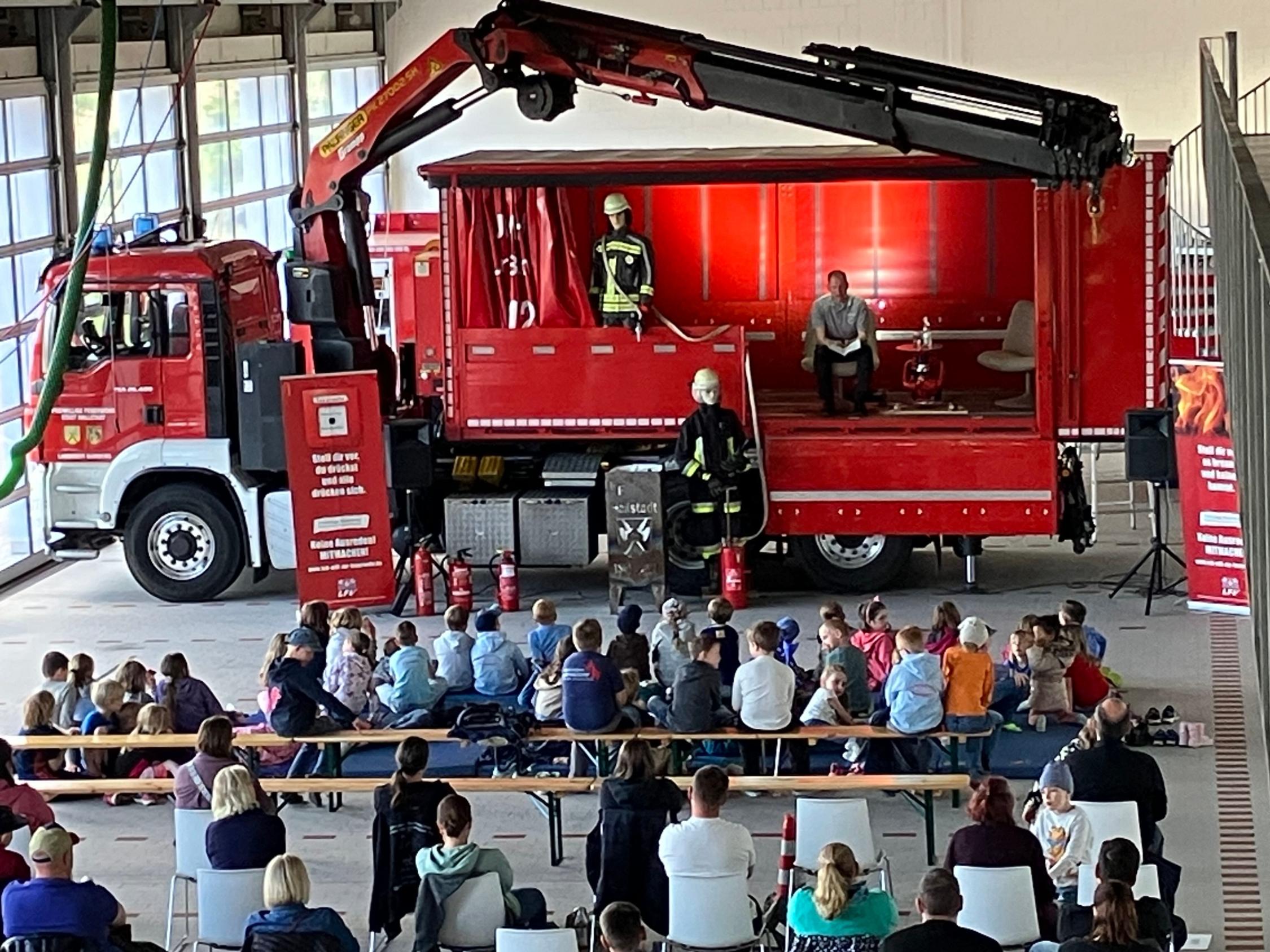 Lesung bei der Feuerwehr