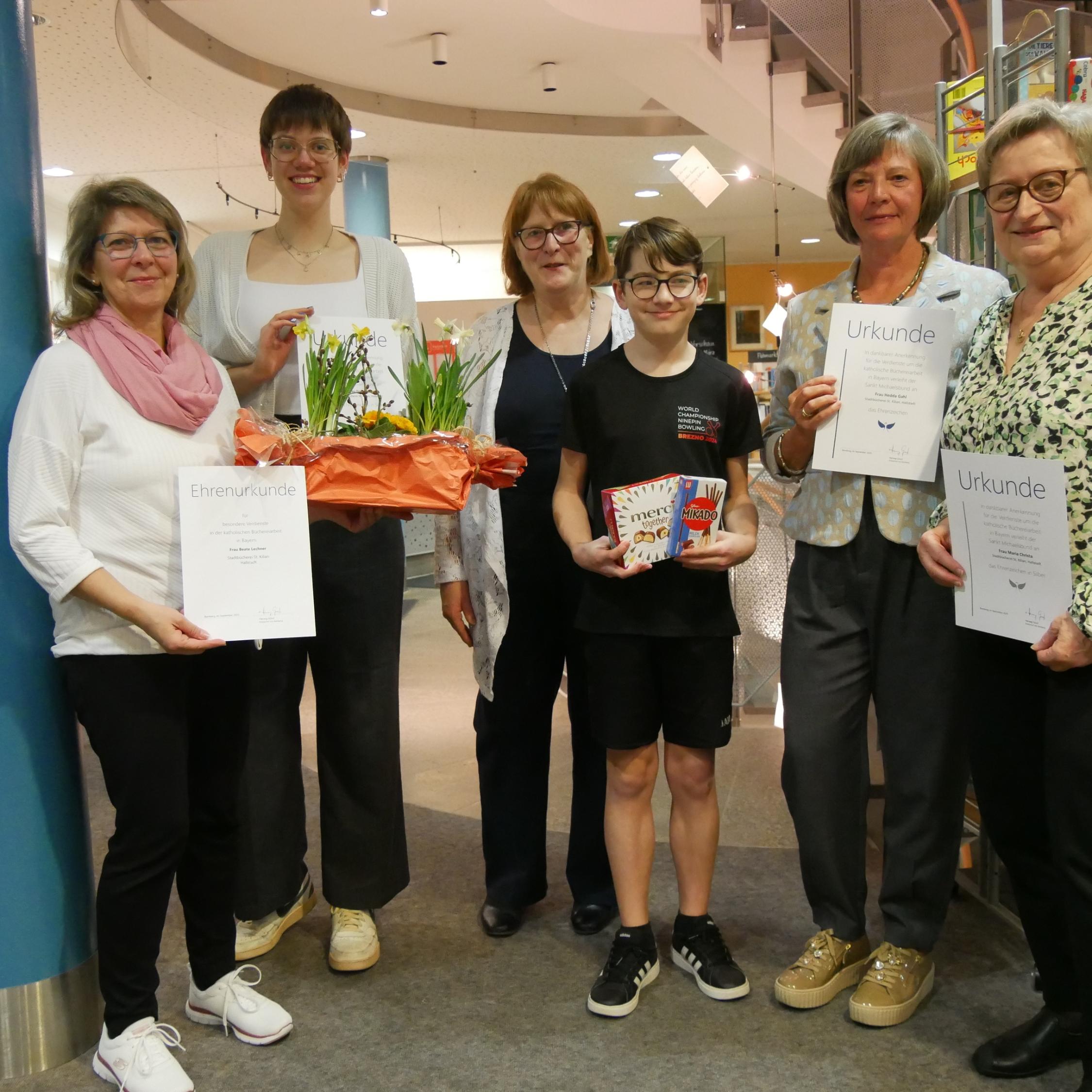 Ehrungen im Büchereiteam